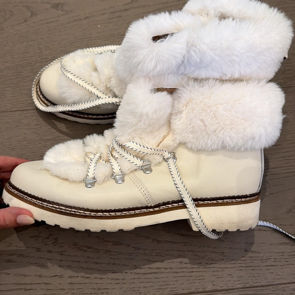 Women's Cream Winter Boots